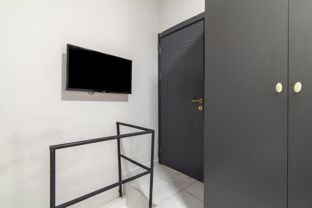 undefined Modern Flat in the Heart of Beyoglu 2