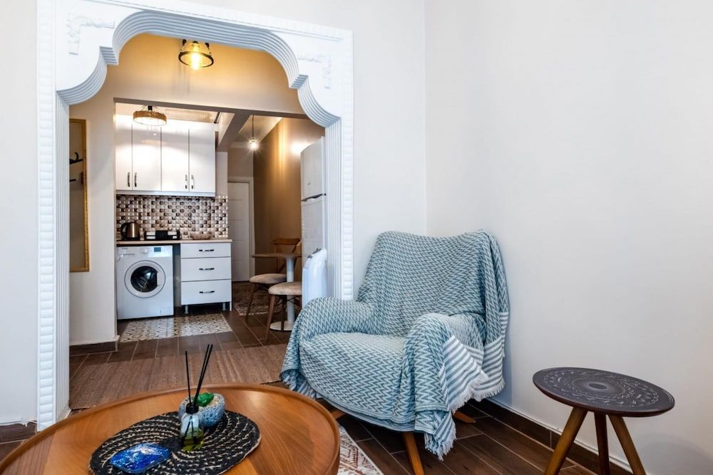 undefined Lovely Flat in Beyoglu Near Public Transportation 5