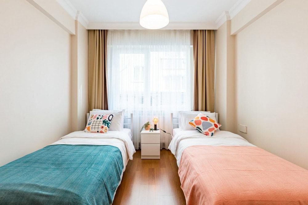 undefined Colorful Flat Near Popular Attractions in Sisli 3