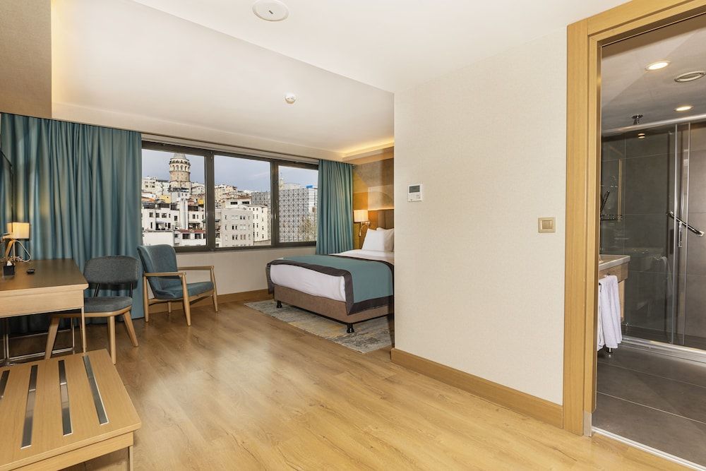 Csk The Halich Port Istanbul Standard Room 13