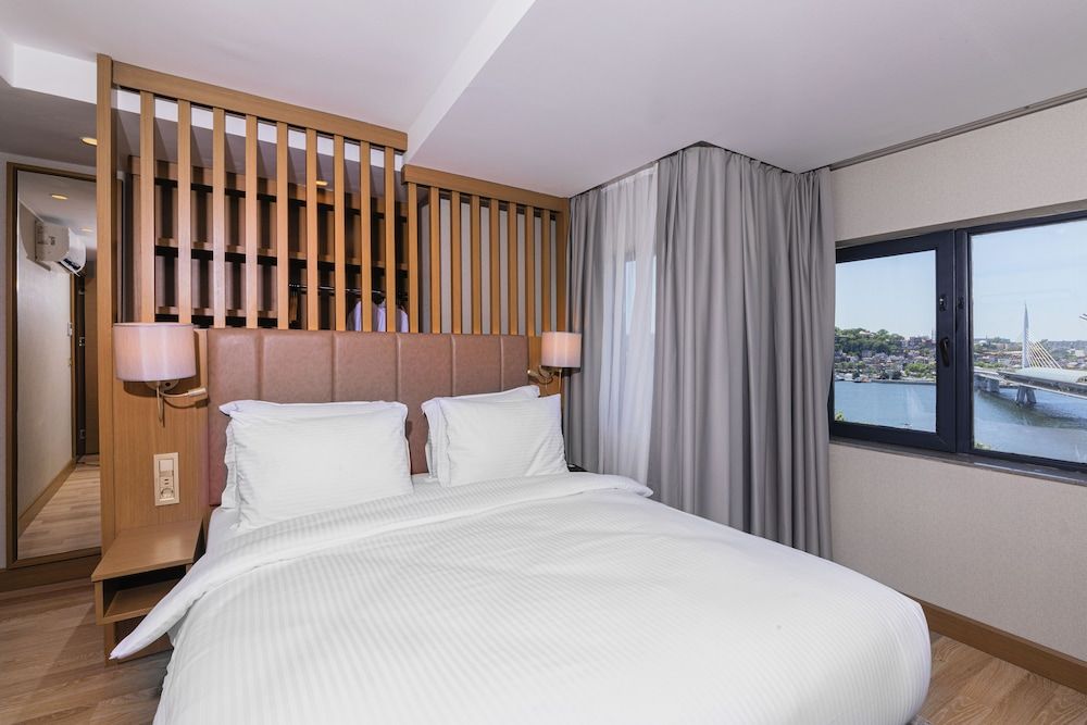 undefined Csk The Halich Port Istanbul 4