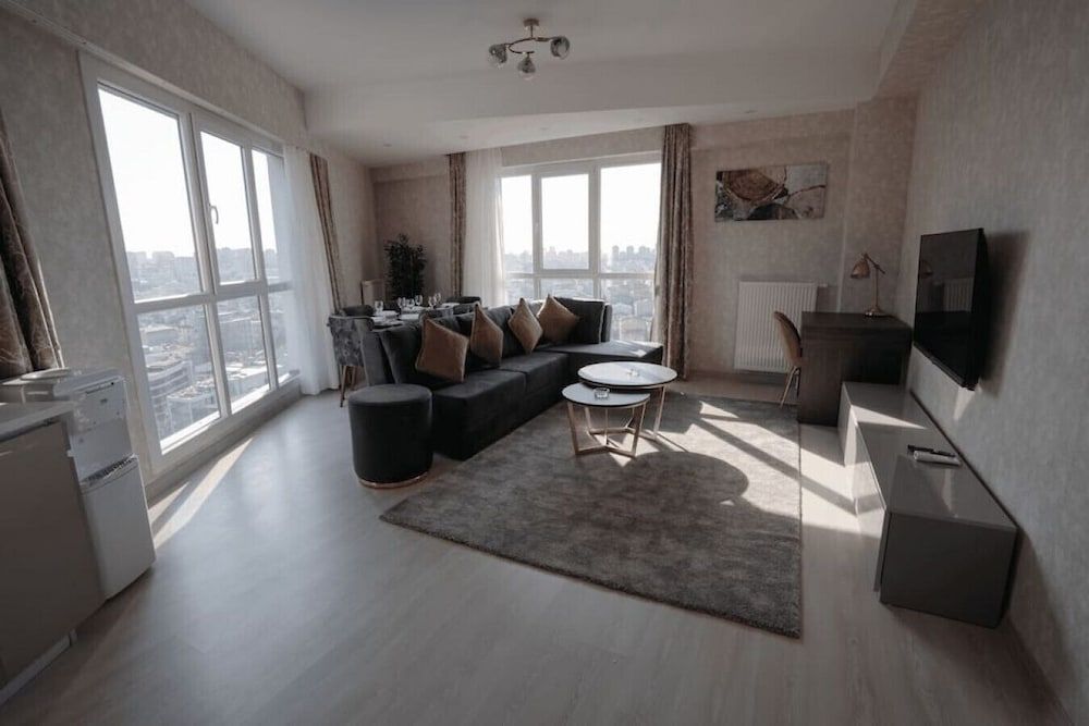 undefined Stylish 2-bedroom Apartment Near Mall of Istanbul 7