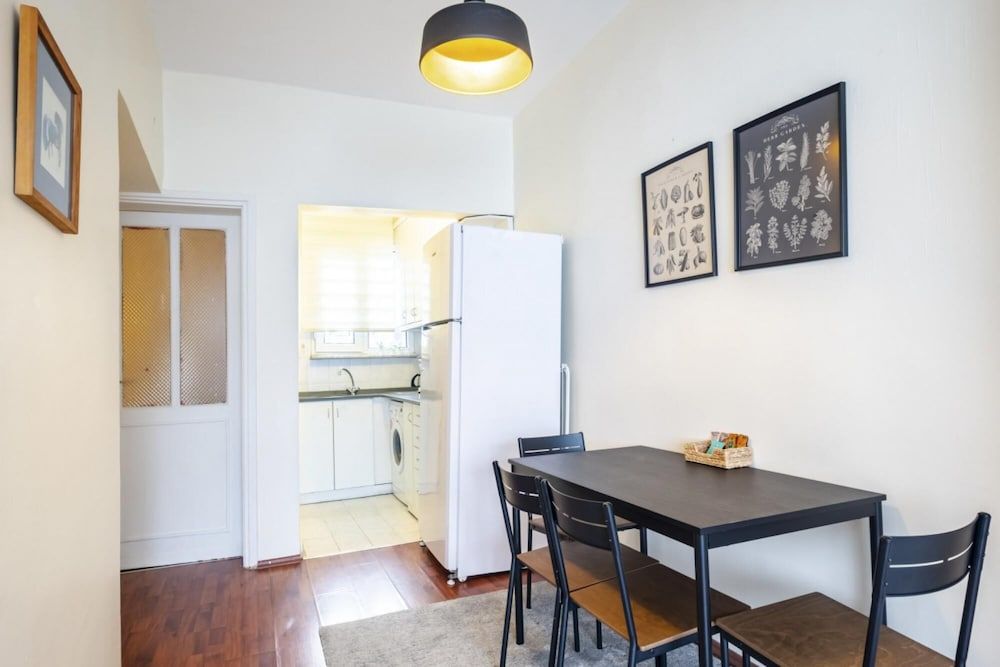 undefined Lovely Flat 6 Min to Taksim Square in Cihangir 2