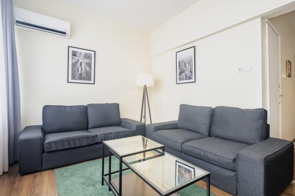 undefined Lovely Flat 6 Min to Taksim Square in Cihangir 3