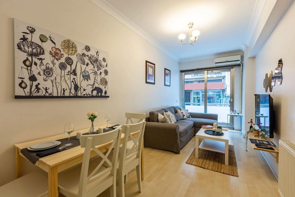 undefined Cozy Flat Near Nisantasi and Trendy Attractions 7
