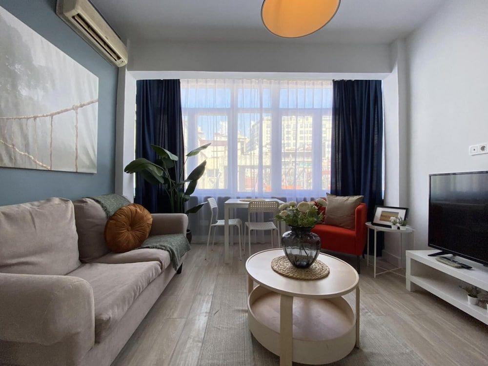 undefined Central and Modern Flat in Cihangir 6