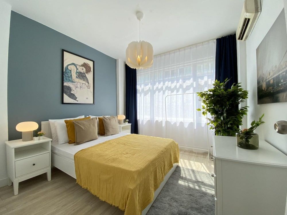 undefined Central and Modern Flat in Cihangir