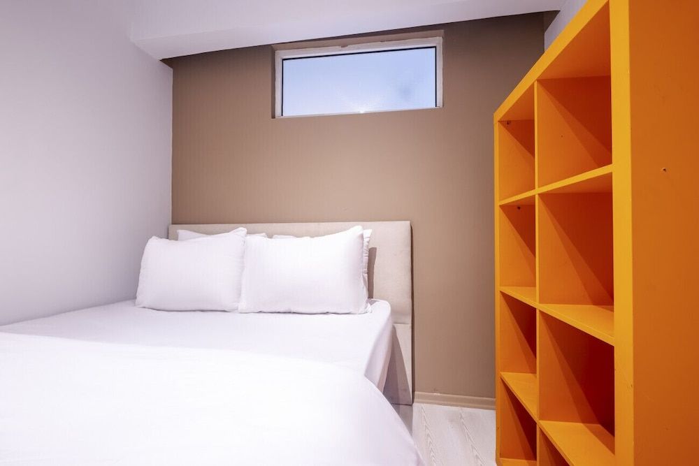 undefined Central Flat Close to Shopping Malls in Sisli 5