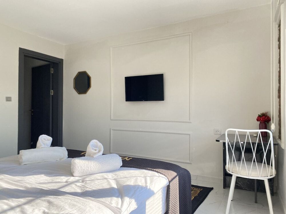 undefined Redtentsuit in Stanbul 3