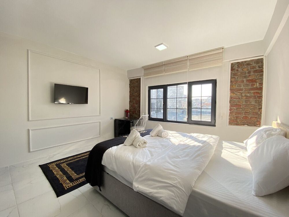 undefined Redtentsuit in Stanbul 7