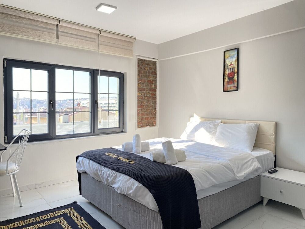 undefined Redtentsuit in Stanbul 10