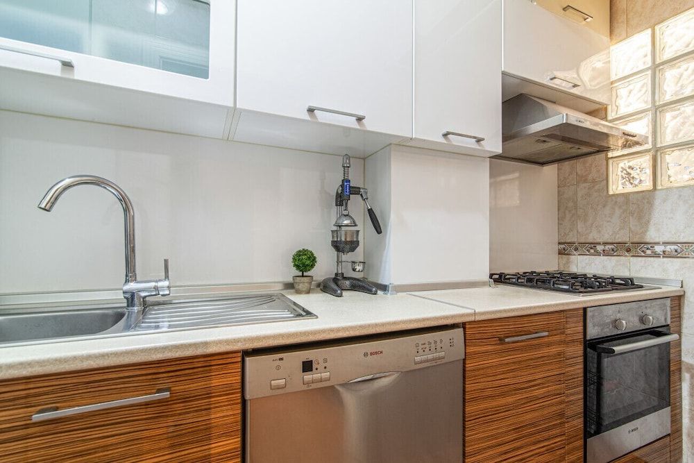 undefined Cozy Flat 650 m to City s Nisantasi Mall 5