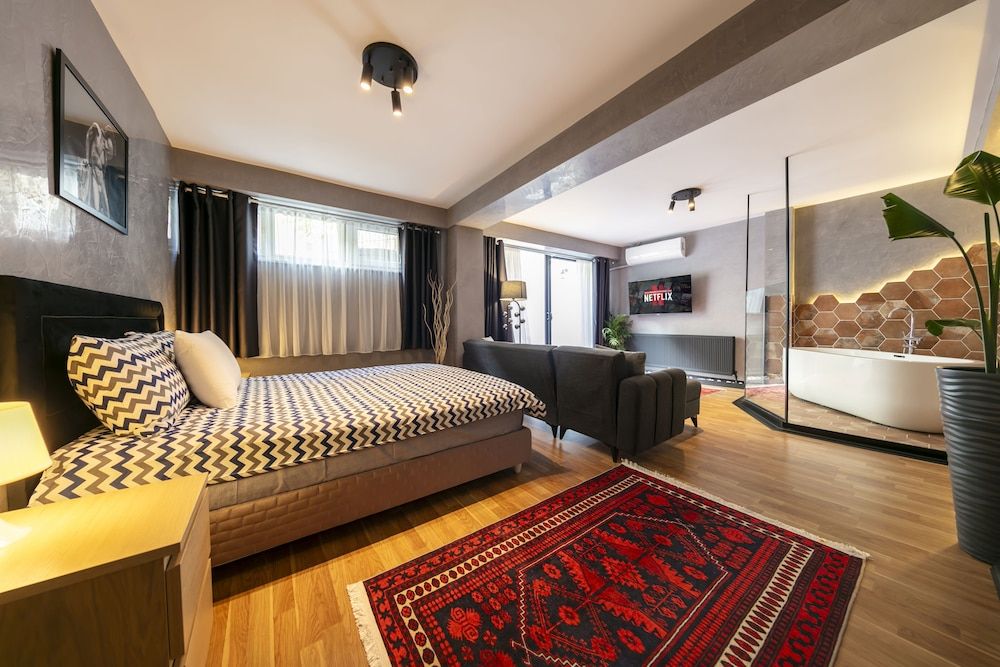 undefined Hexa Suites Hotel 10