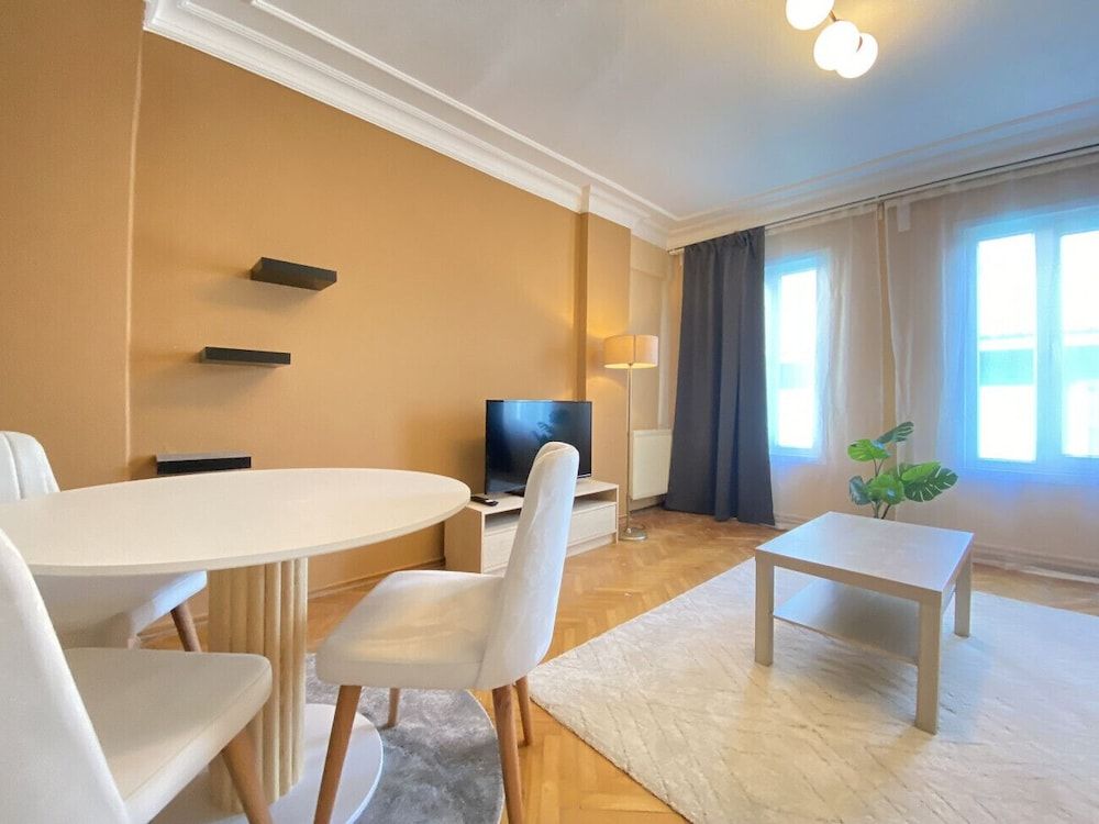 undefined Central Flat 500 m to Yildiz Park in Besiktas 2