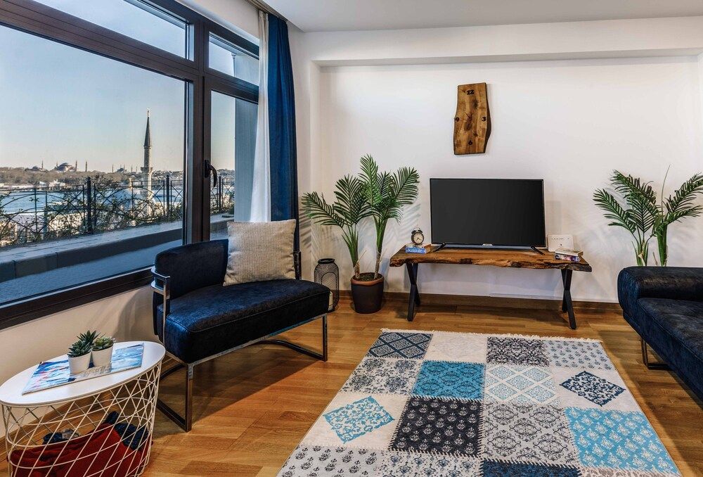 Monnas Bosphorus Deluxe Apartment, Multiple Beds, Sea View 12