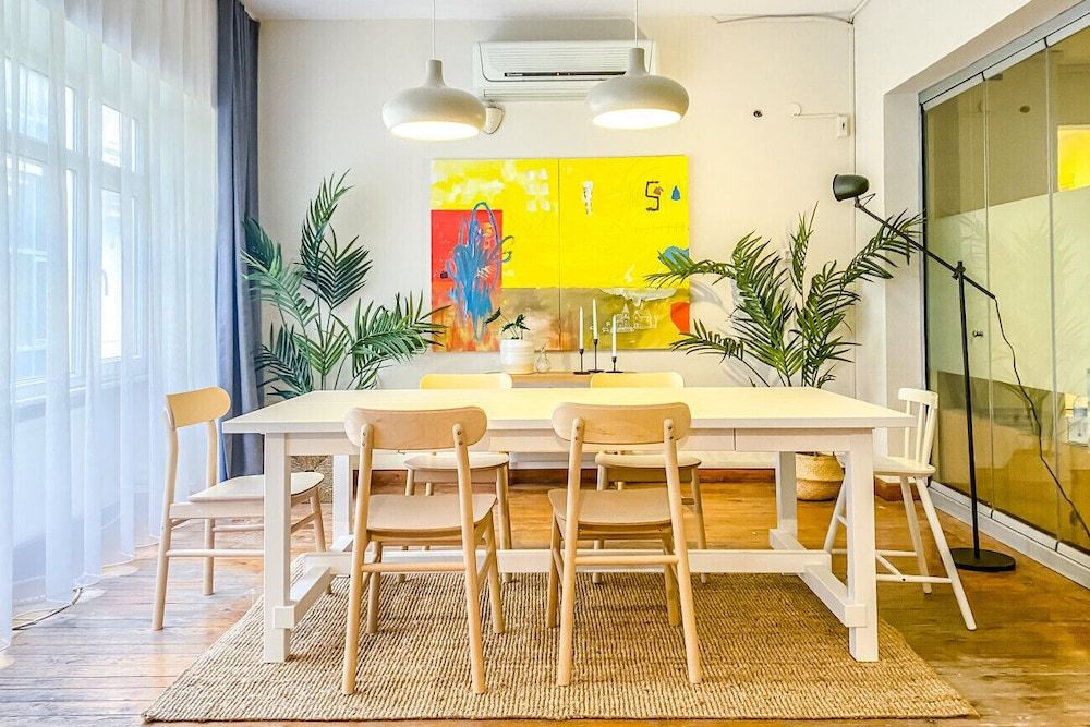 undefined Sleek Flat Within Walking Distance to Pera Museum 2