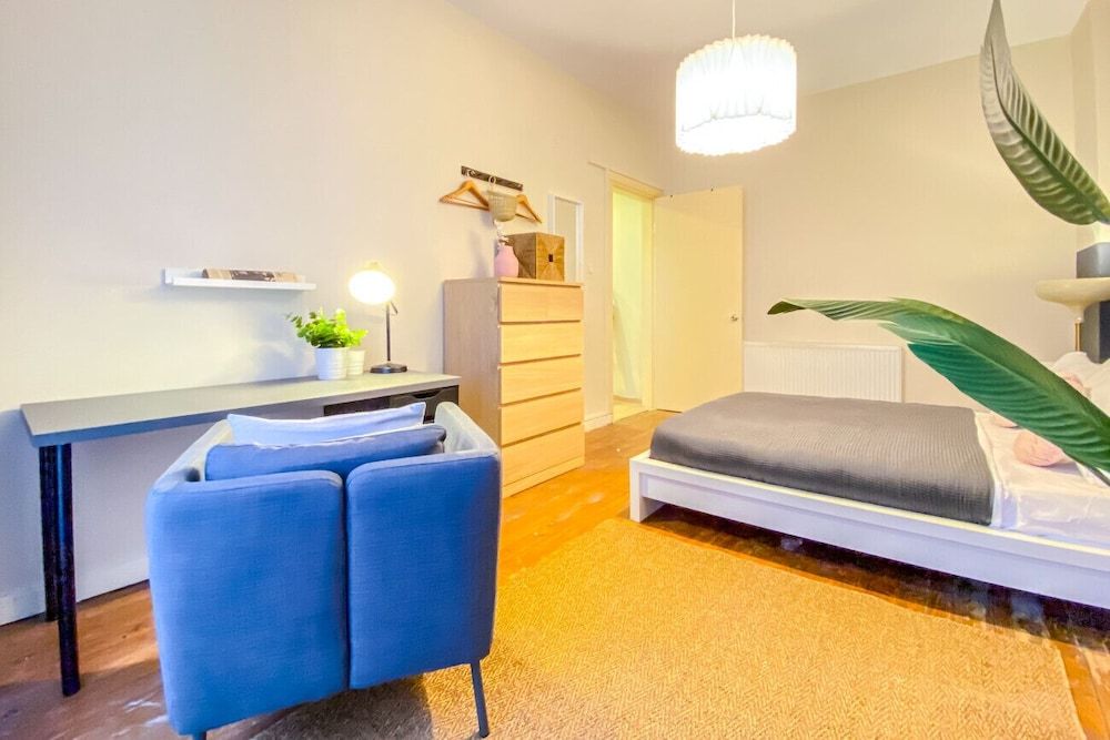 undefined Sleek Flat Within Walking Distance to Pera Museum 10