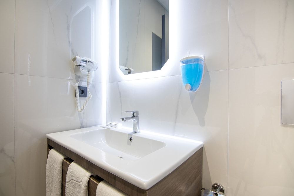 THE OMIYA Standard Double or Twin Room 14