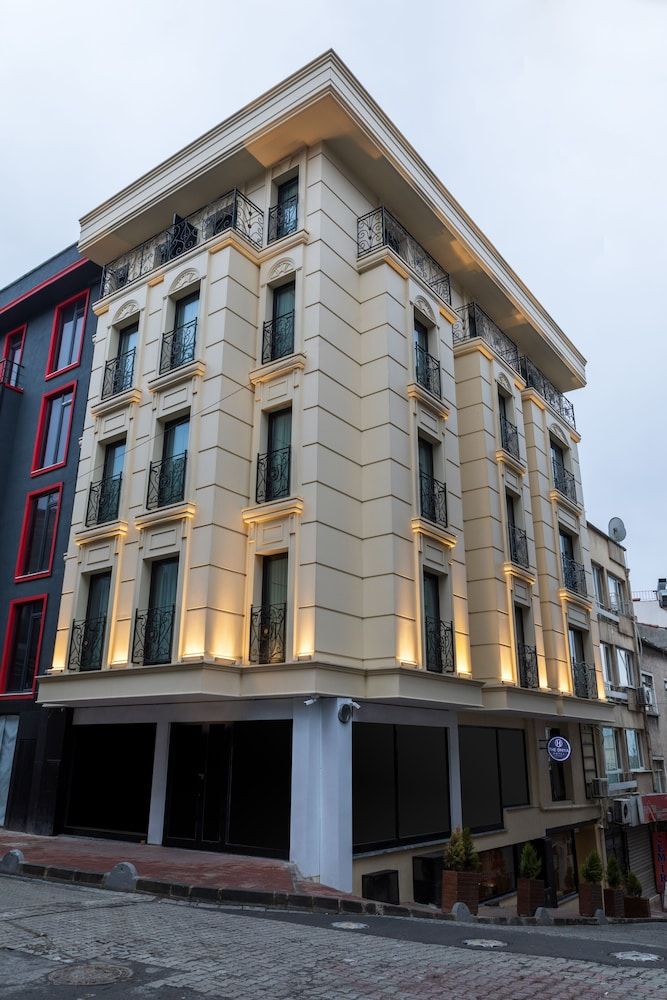 undefined THE OMIYA 4