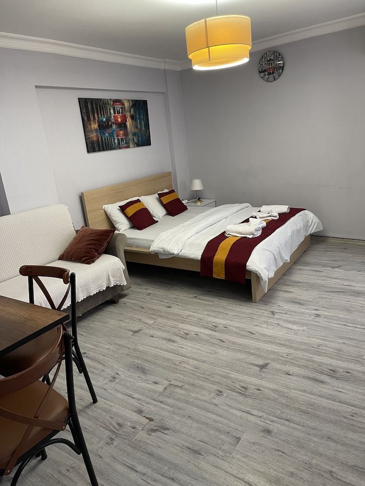 undefined Taksim Turan Suite 6