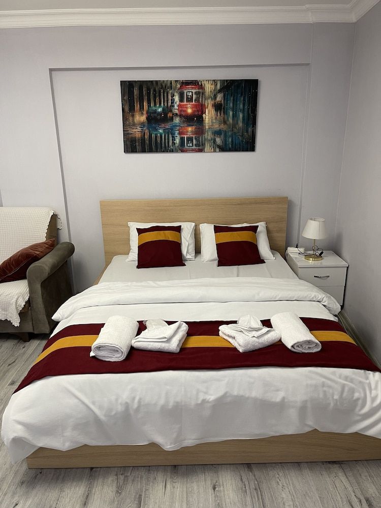 undefined Taksim Turan Suite 5