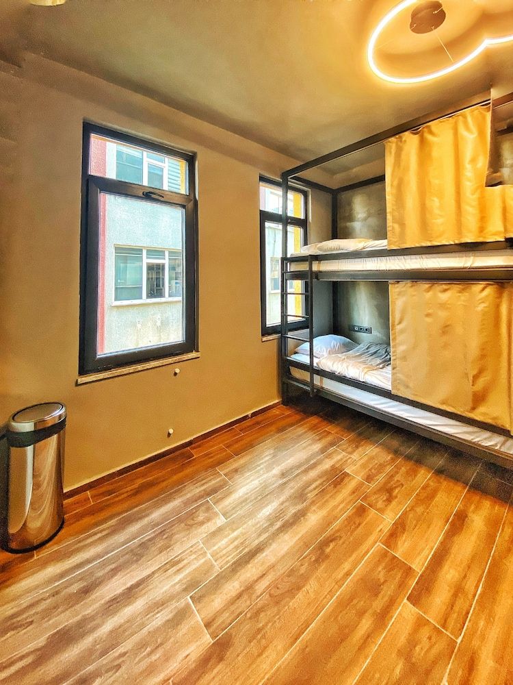 Nomad Hostel Karakoy Basic Shared Dormitory 12