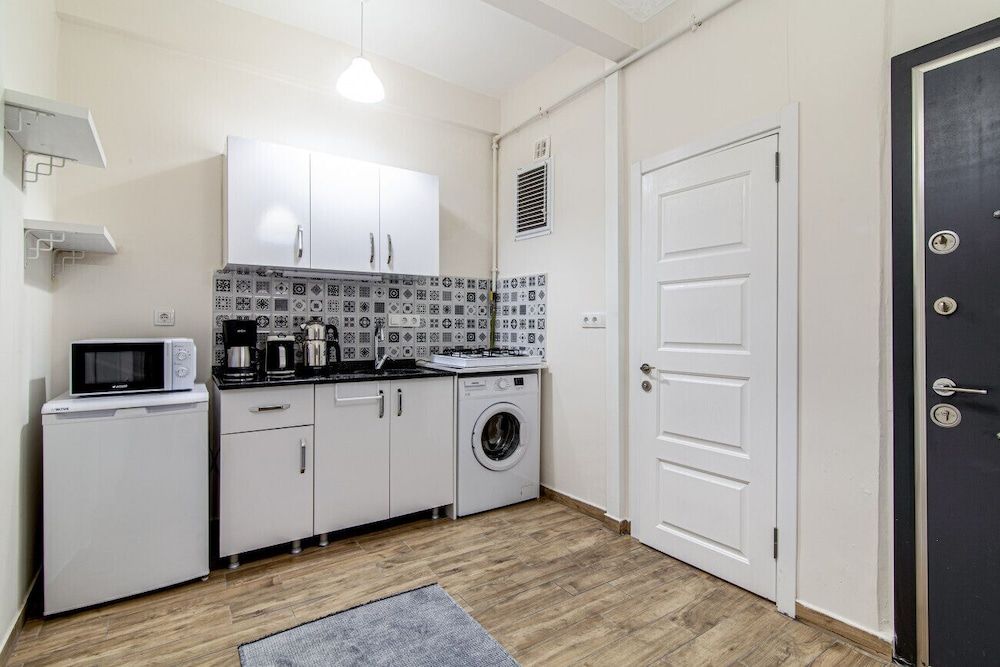 undefined Central and Modern Flat Near Flower Passage