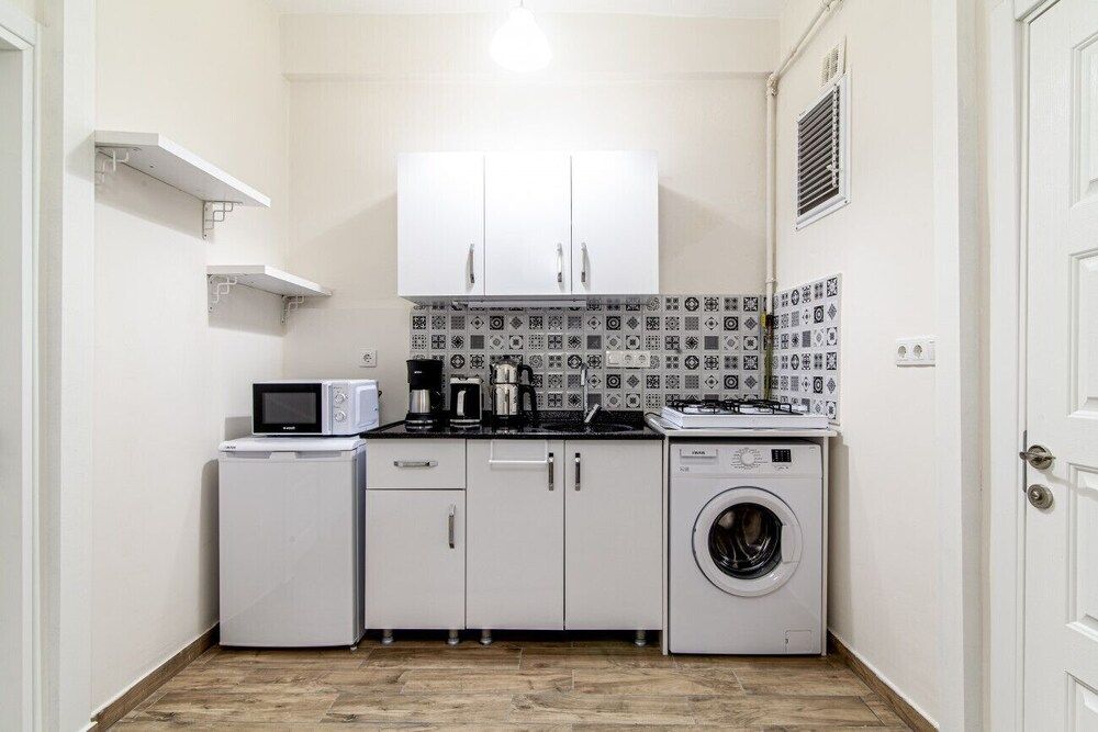 undefined Central and Modern Flat Near Flower Passage 9