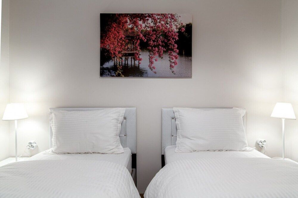 undefined Central and Modern Flat Near Flower Passage 10