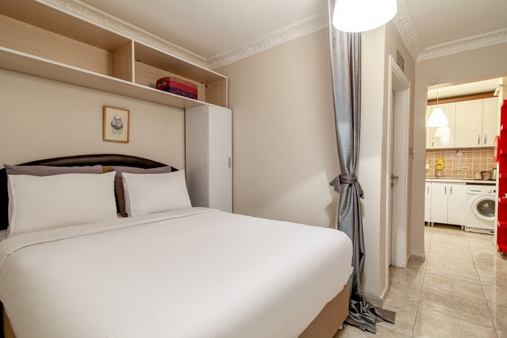 undefined Lovely Flat With Central Location in Sisli 8