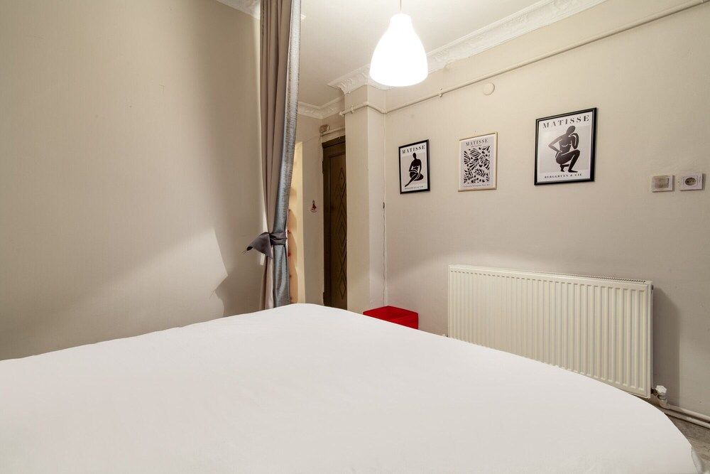 undefined Lovely Flat With Central Location in Sisli 9