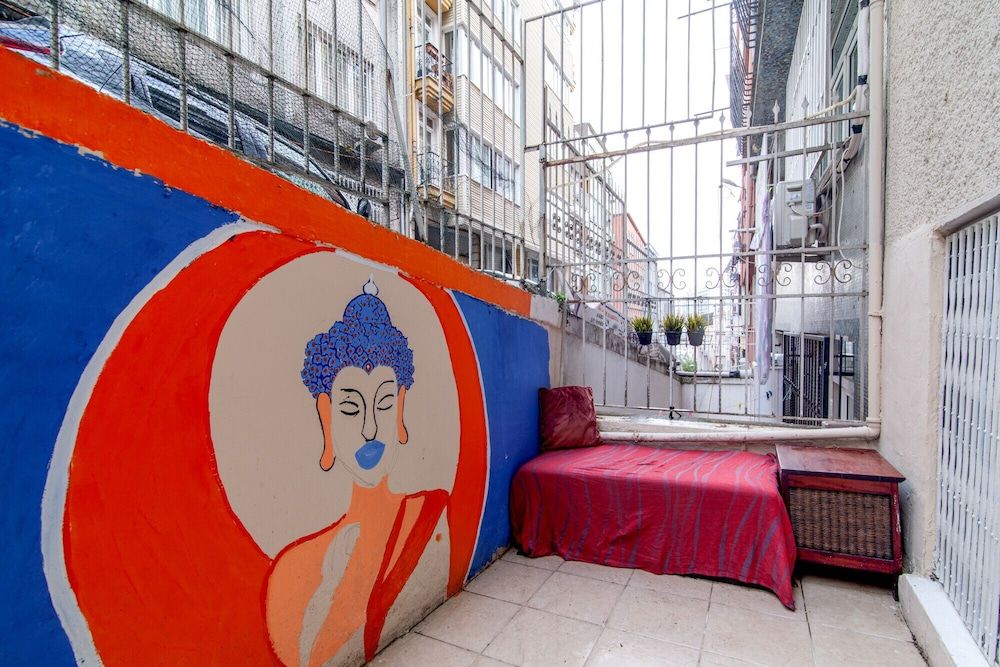 undefined Lovely Flat With Central Location in Sisli 6