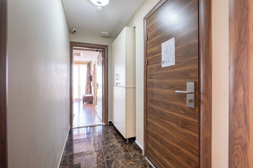 Lavin Hotel & Suites Junior Room 10