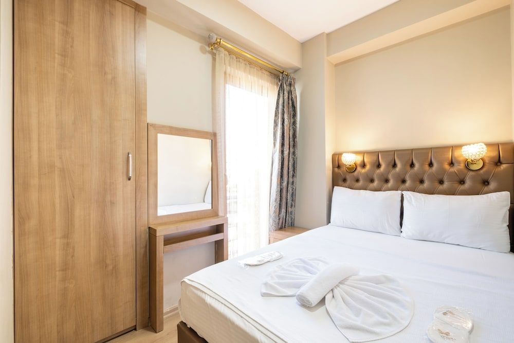 Lavin Hotel & Suites Junior Room 2