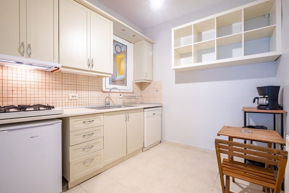 undefined Fully Equipped Cozy Home in Kadikoy 4