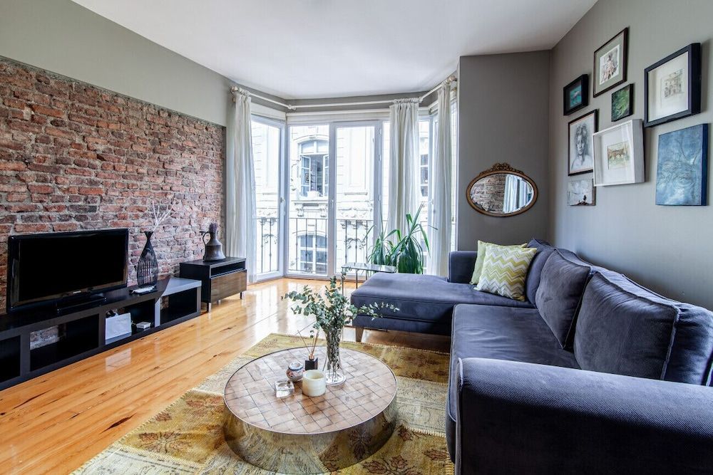 undefined Modern Apartment With Stylish Interior in Beyoglu 5