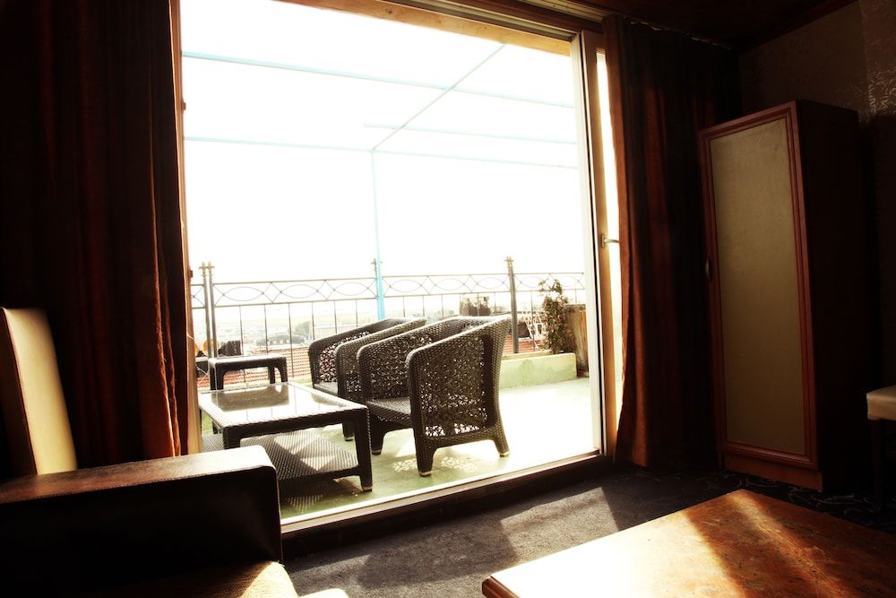 undefined Lifeinn Hotel 4