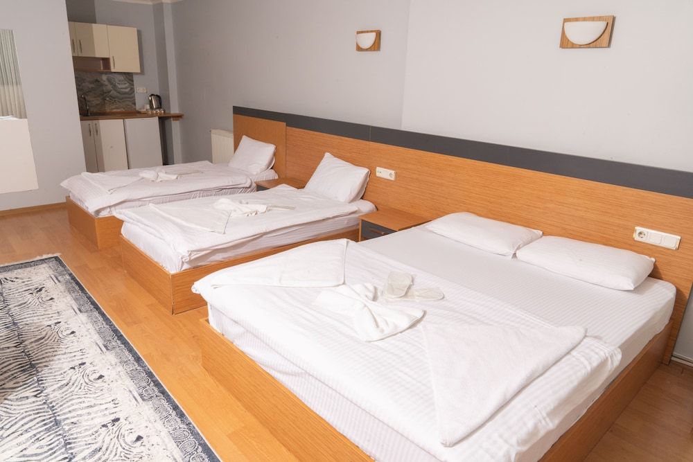 undefined Heraldic Room Hotel 7