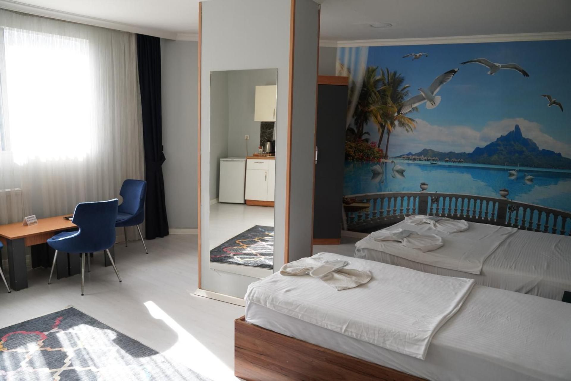 undefined Heraldic Room Hotel 10