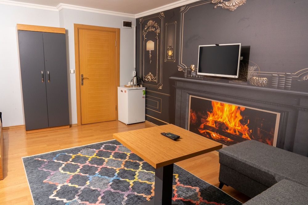 Heraldic Room Hotel Standard Room 7