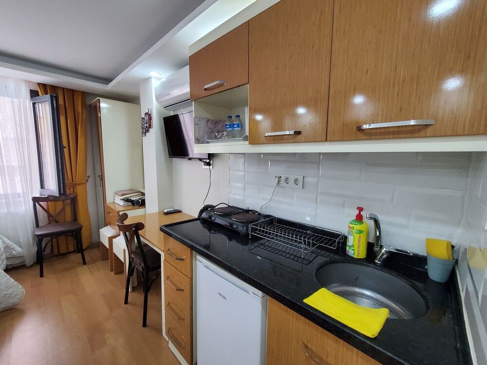 undefined Maniz Studio Apart 4