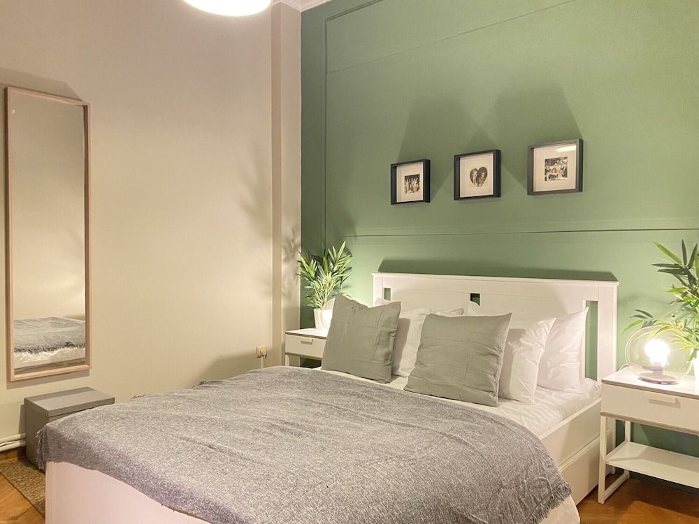 Sleek Flat With Central Location in Beyoglu Apartment 5