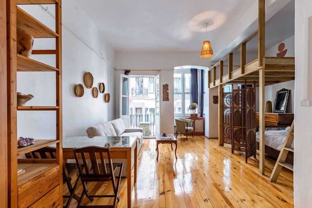 undefined Well-designed Studio Flat 1 Min to Galata Tower 2