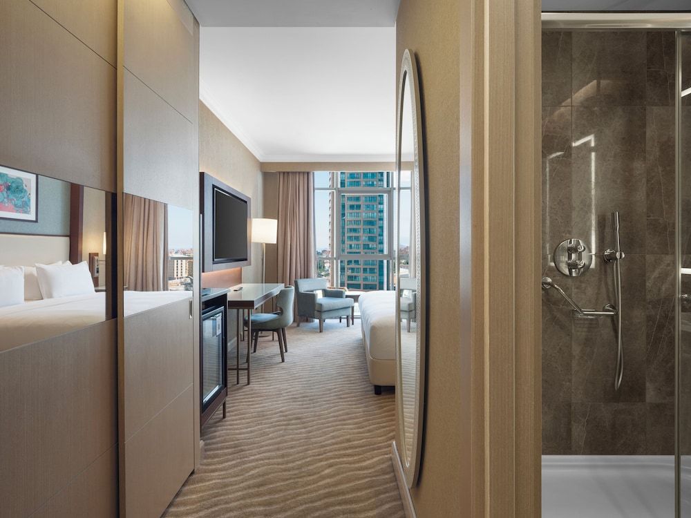 Deluxe Room, 1 King Bed