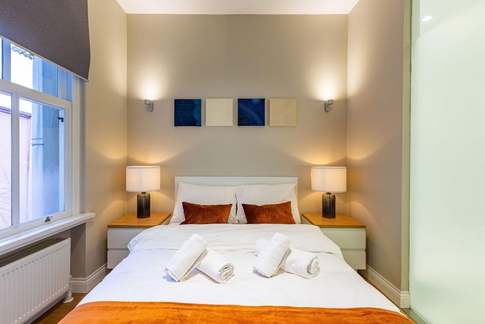 undefined Mesmerizing Flat With Bosphorus View 2