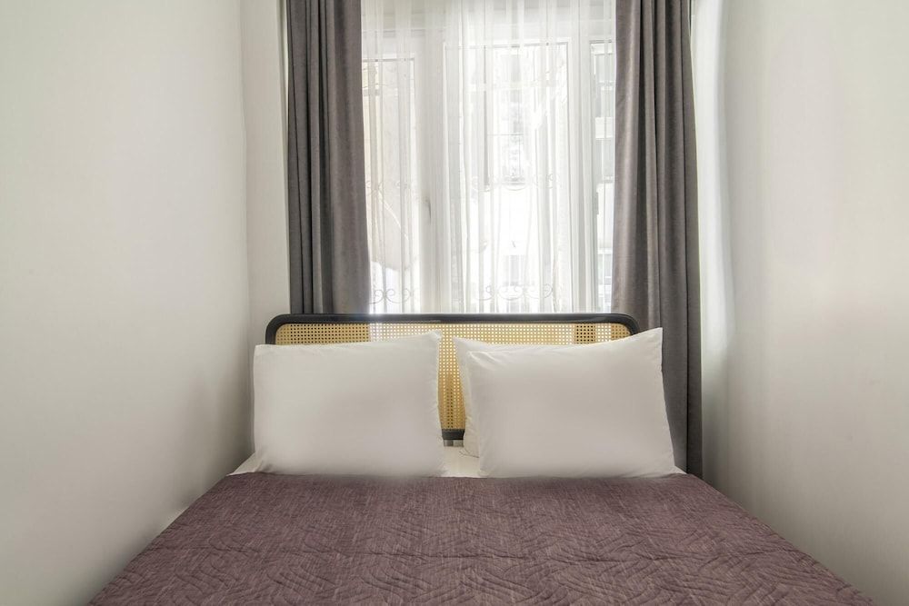 undefined Colorful Flat Near Cevahir Mall and Sisli Metro