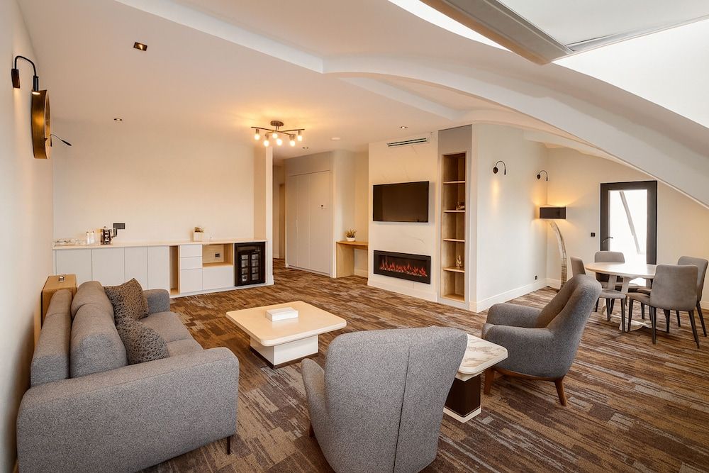 undefined Empire Hotel İstanbul 2