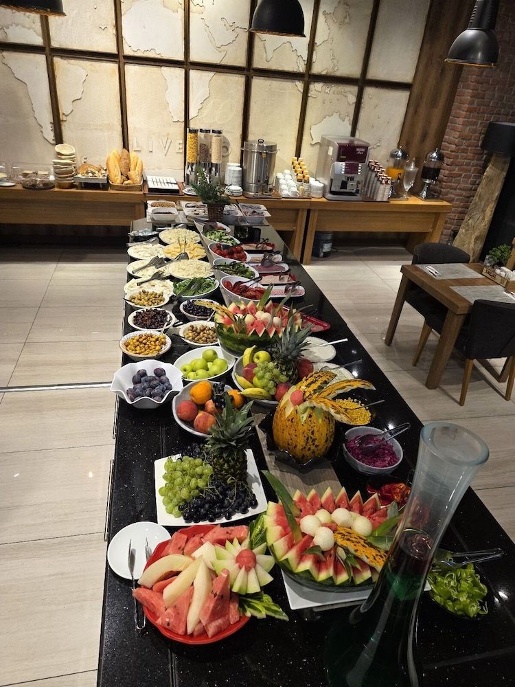 undefined Empire Hotel İstanbul 8