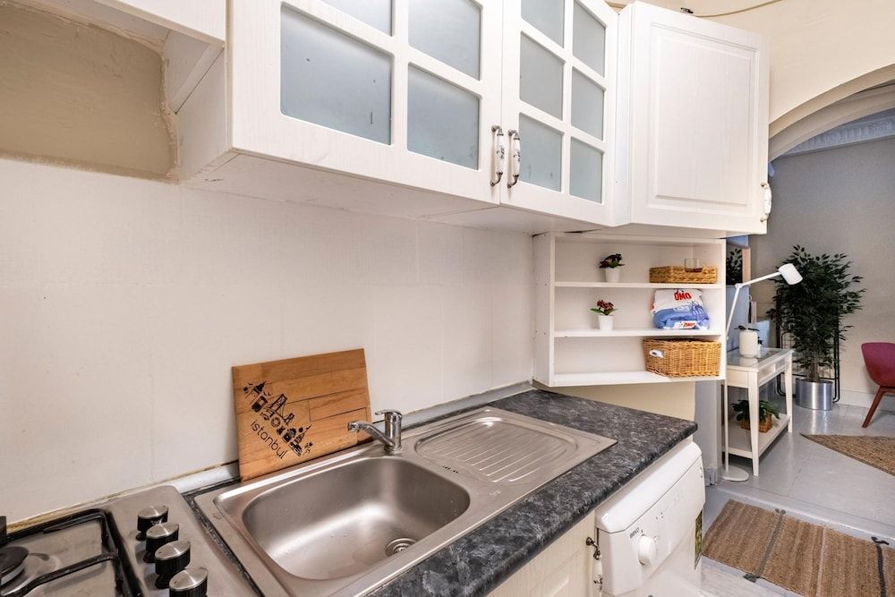 undefined Modern Flat With Central Location in Beyoglu 2