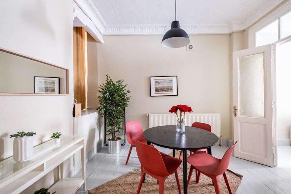 Modern Flat With Central Location in Beyoglu Apartment 4